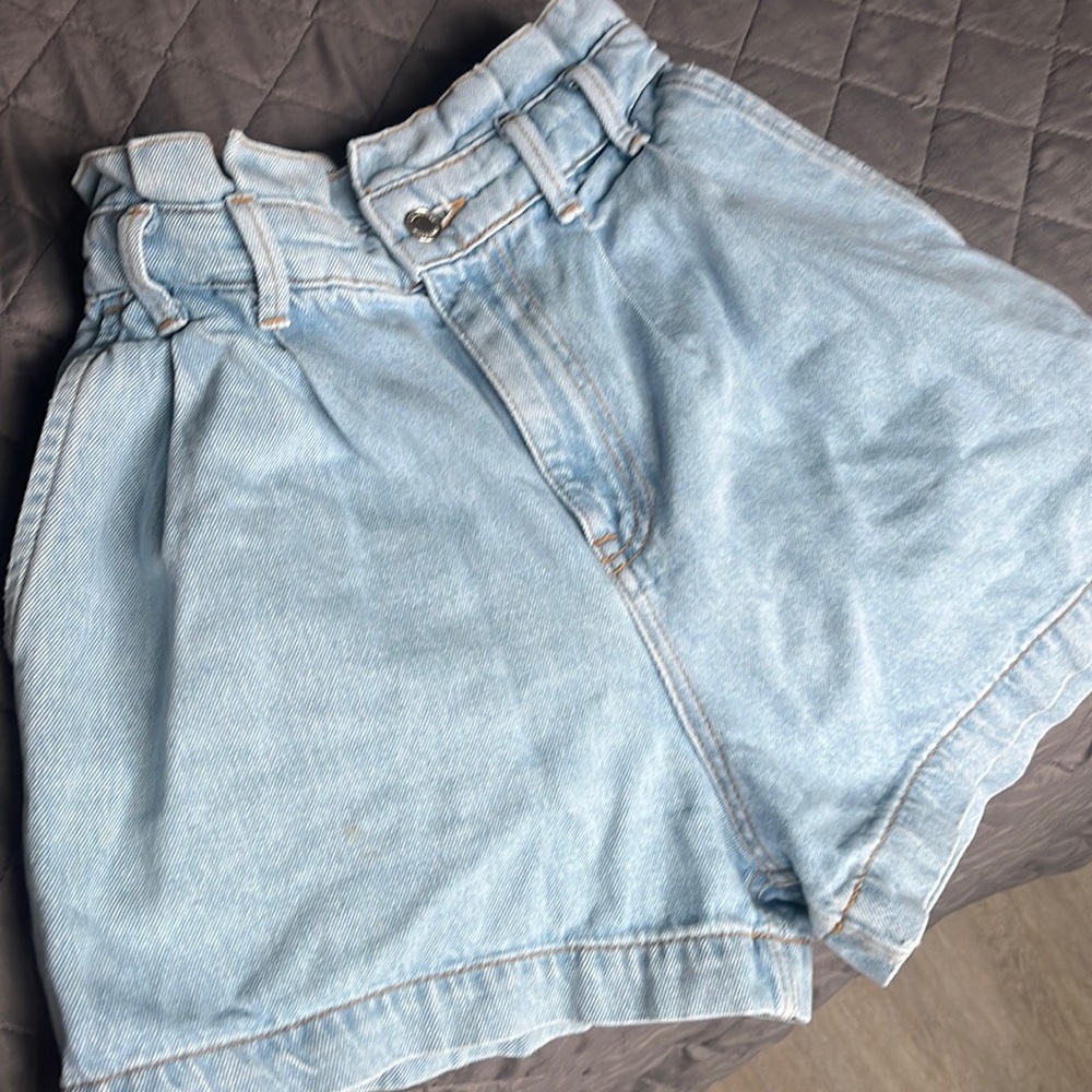 Zara Paperbag High-Waisted Jean Shorts, Size 4